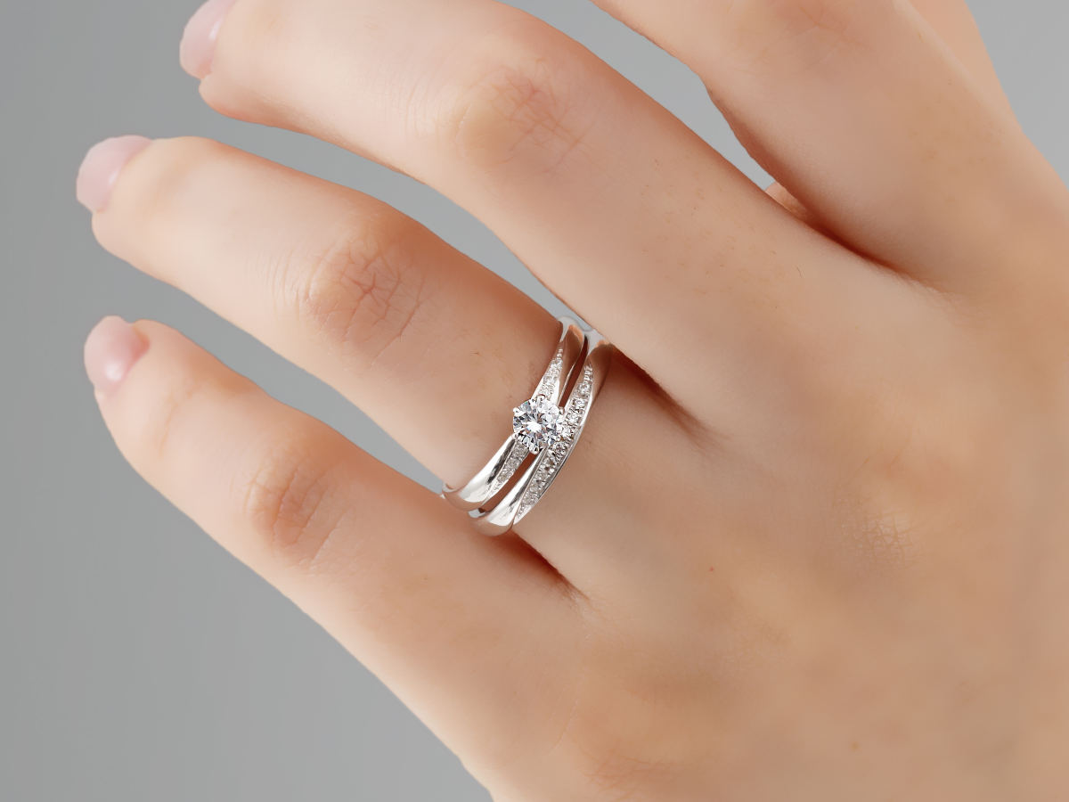 清月 セットリング着用画像 重ね付け