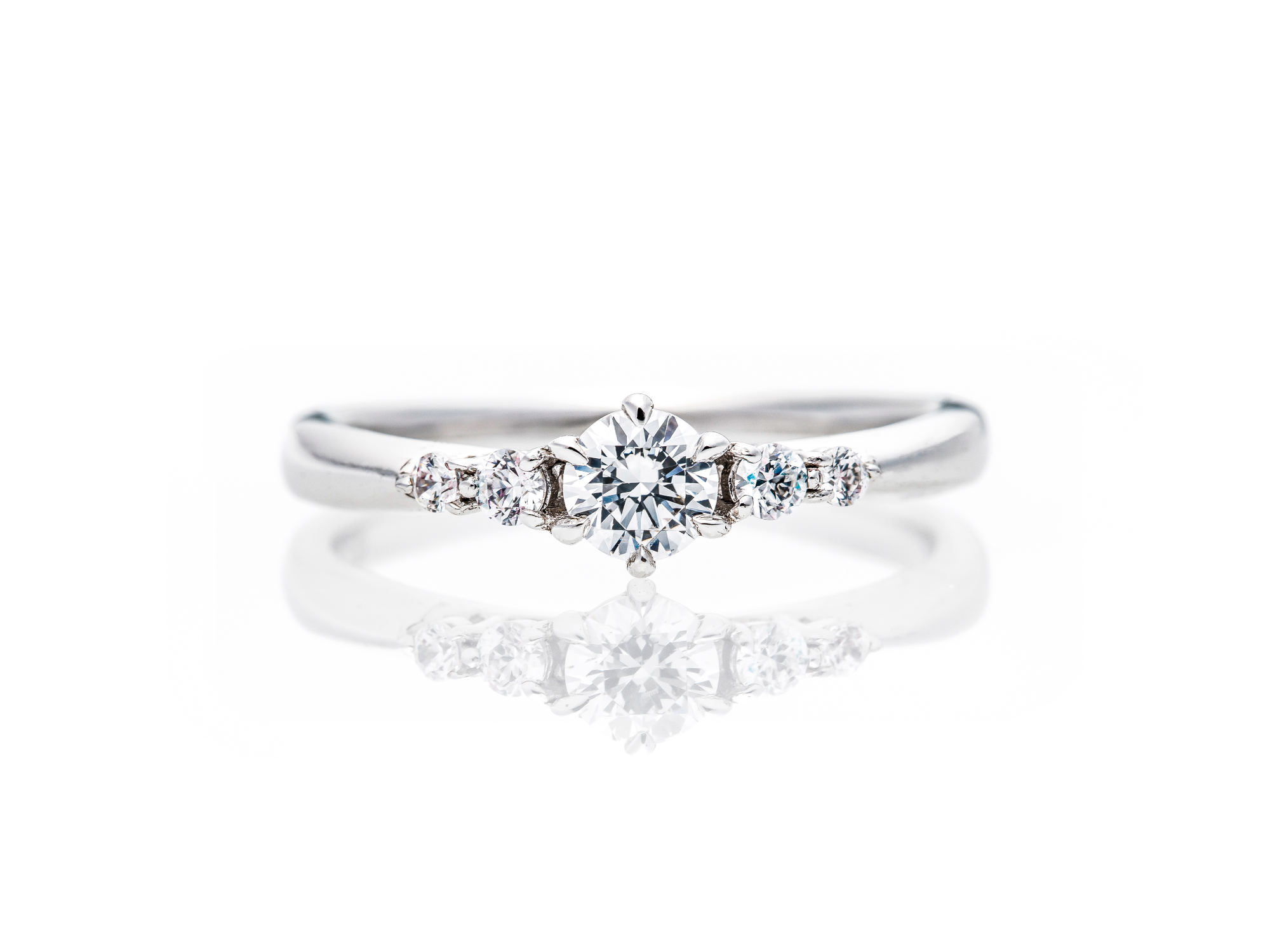 寝待月 婚約指輪